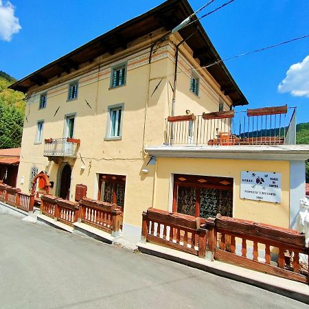 Hotel Palazzo Del Doma - Lake Vagli Vagli di Sotto Bagian luar foto