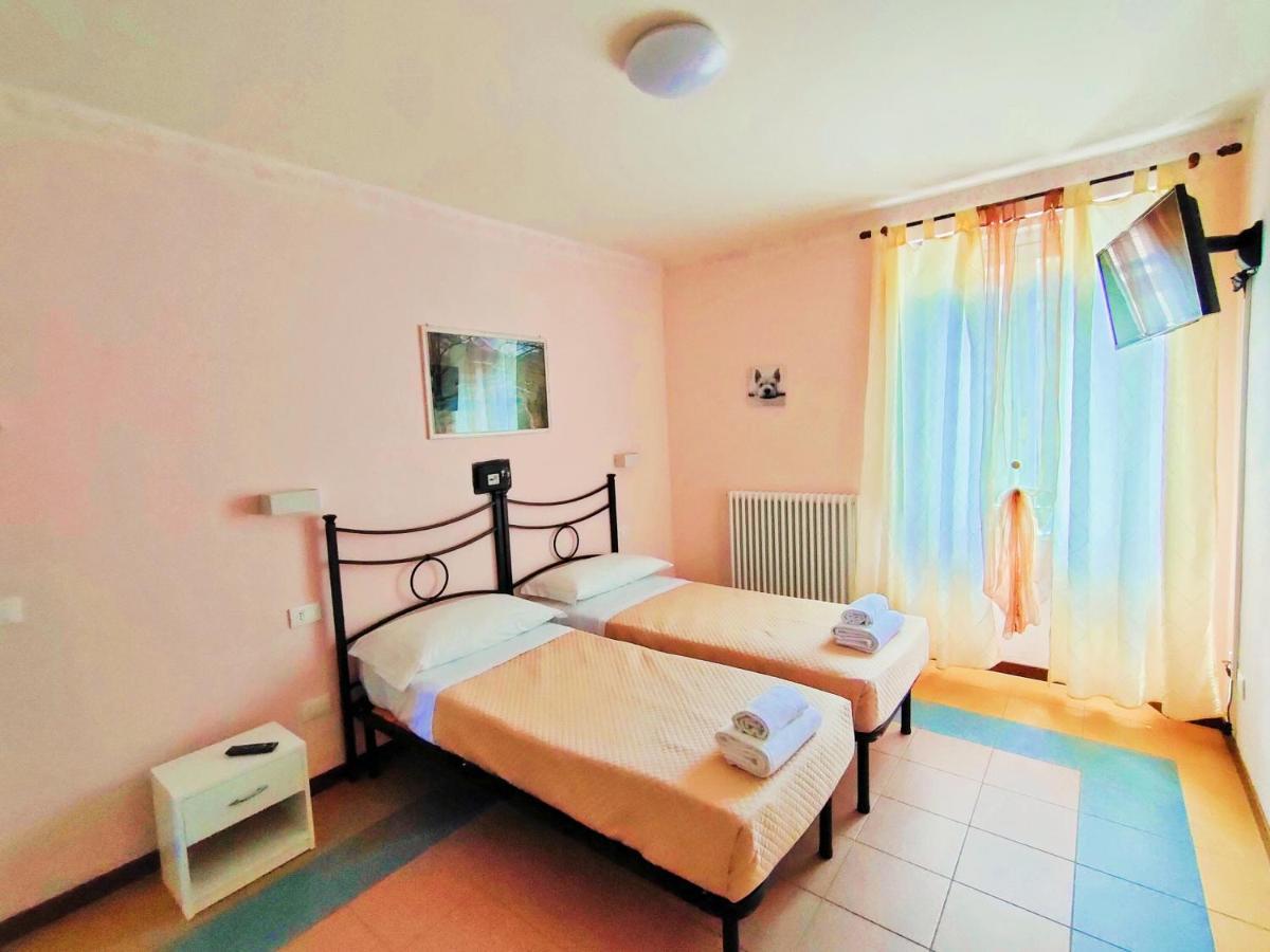 Hotel Palazzo Del Doma - Lake Vagli Vagli di Sotto Bagian luar foto