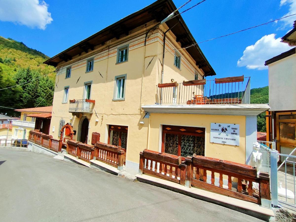 Hotel Palazzo Del Doma - Lake Vagli Vagli di Sotto Bagian luar foto