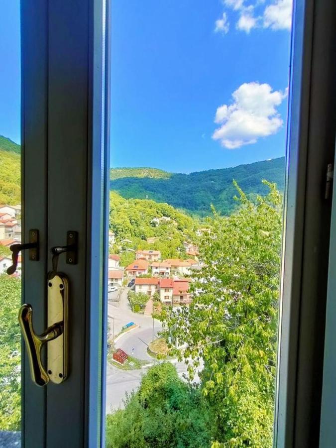 Hotel Palazzo Del Doma - Lake Vagli Vagli di Sotto Bagian luar foto